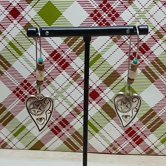 NWOT Fashion Jewelry Silver Tone Southwest Heart Dangle Earrings #12 - Picture 9 of 9